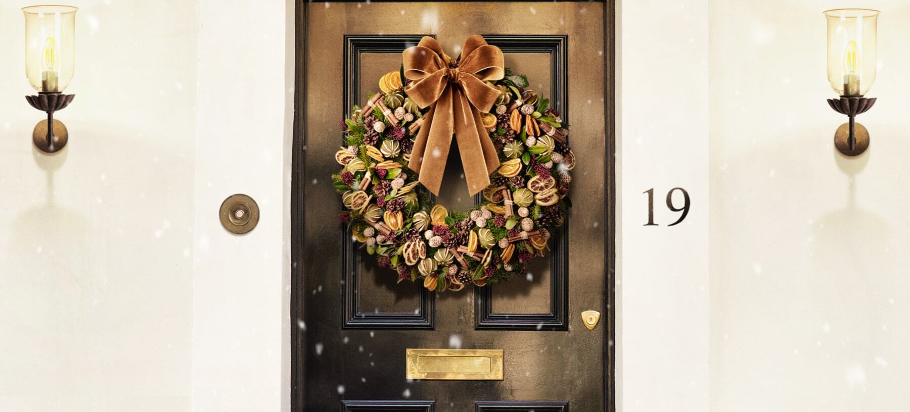 Christmas Wreaths, Garlands and Centrepieces